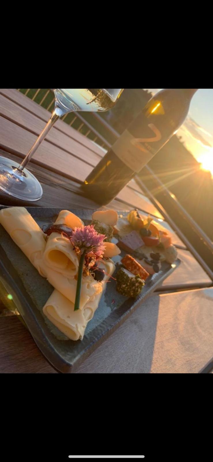 Zweytick Gaestezimmer Weingut Ratsch an der Weinstrasse Exterior foto